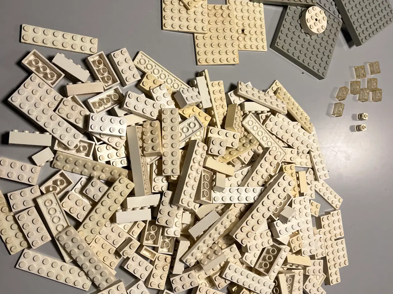 Billede 1 - LEGO-klodser, hvide mm