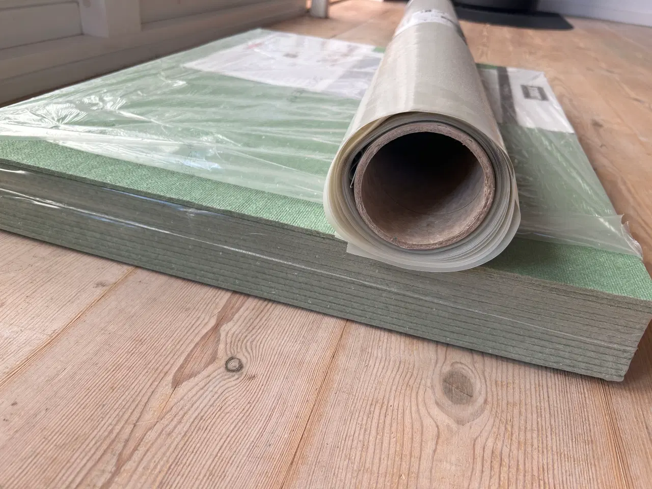 Billede 1 - Isolering og dampspærre til laminatgulv