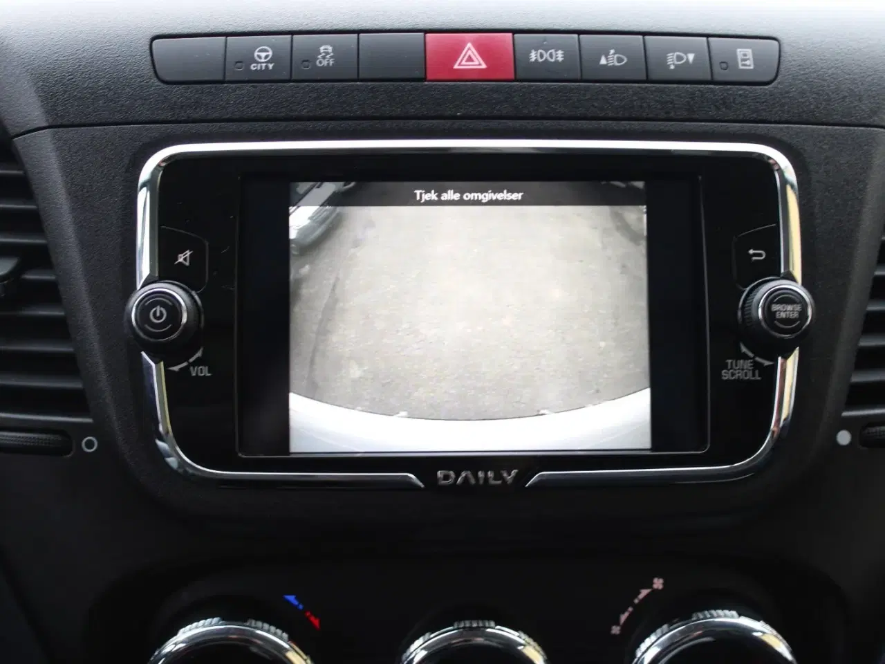 Billede 6 - Iveco Daily 2,3 35S16 Alukasse m/lift AG8