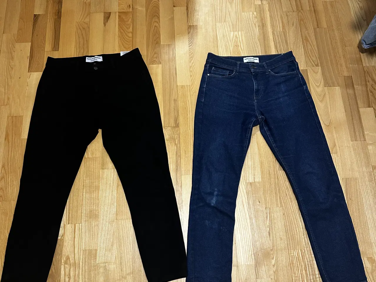 Billede 1 - 2 Par Shaping New Tommorow Bukser 31/30 for 500