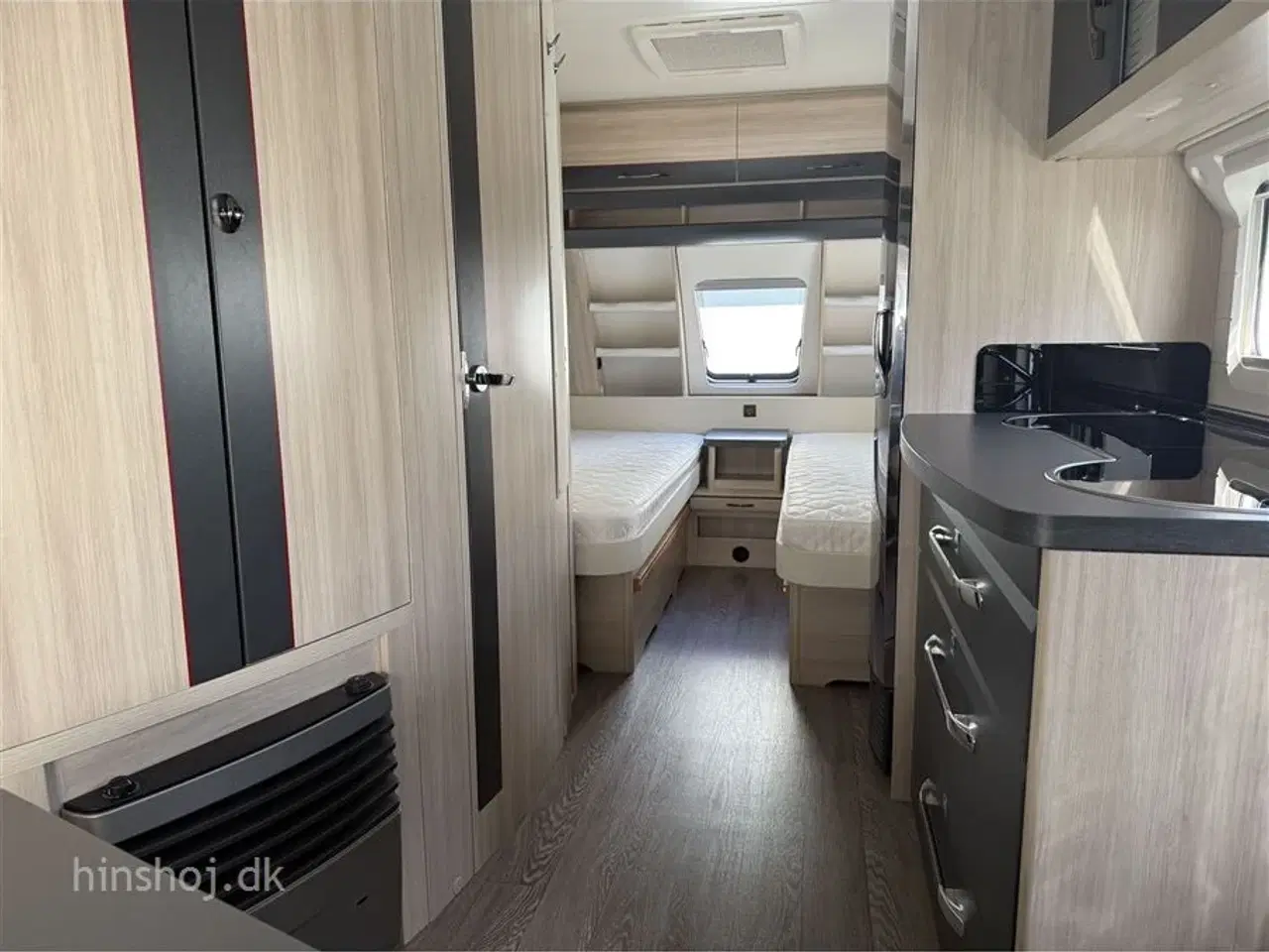 Billede 5 - 2018 - Hobby De Luxe Edition 495 UL   Flot enkeltsengsvogn fra Hinshøj Caravan A/S