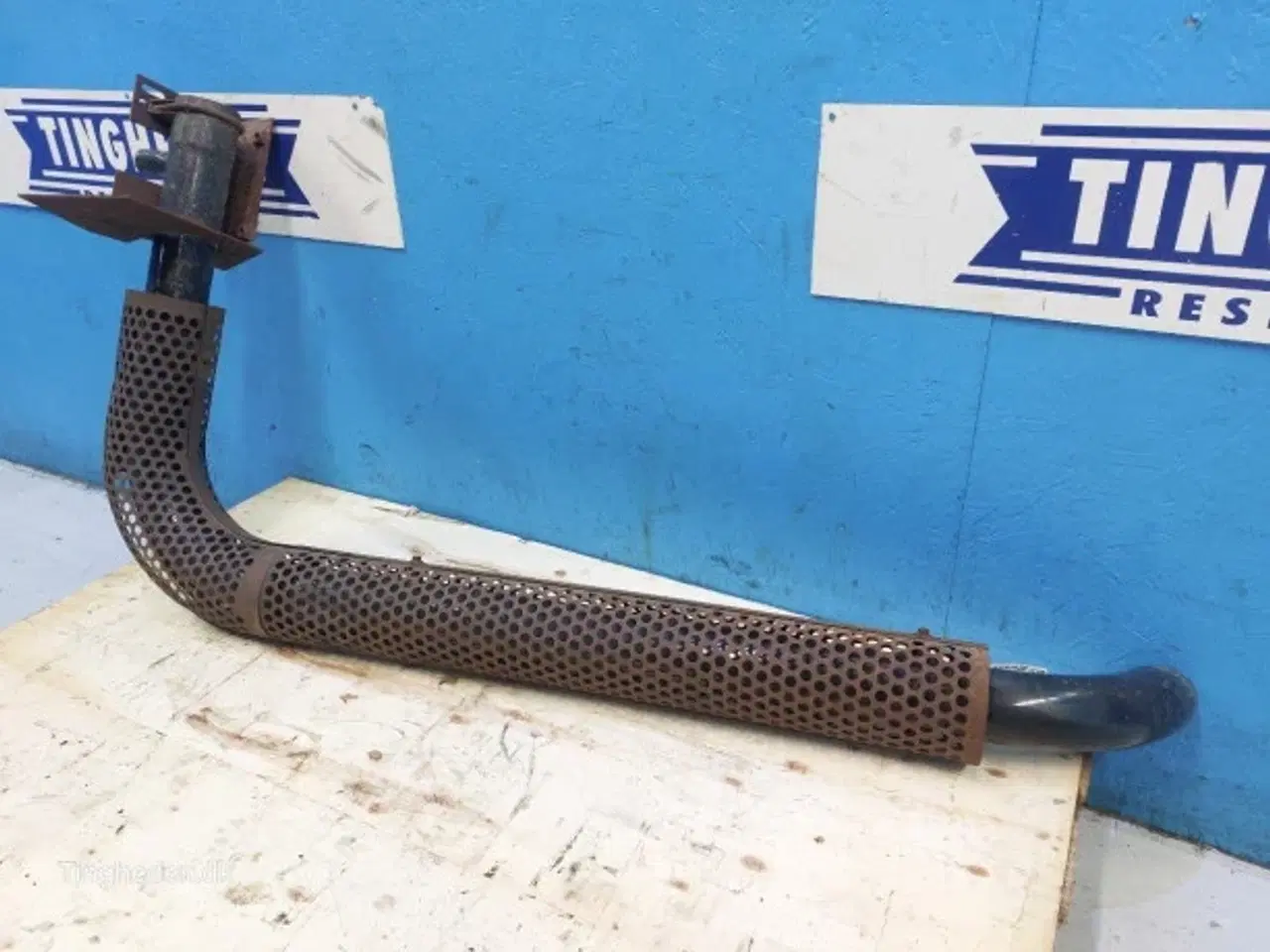 Billede 7 - New Holland 8160 Udstødningsrør 82020110