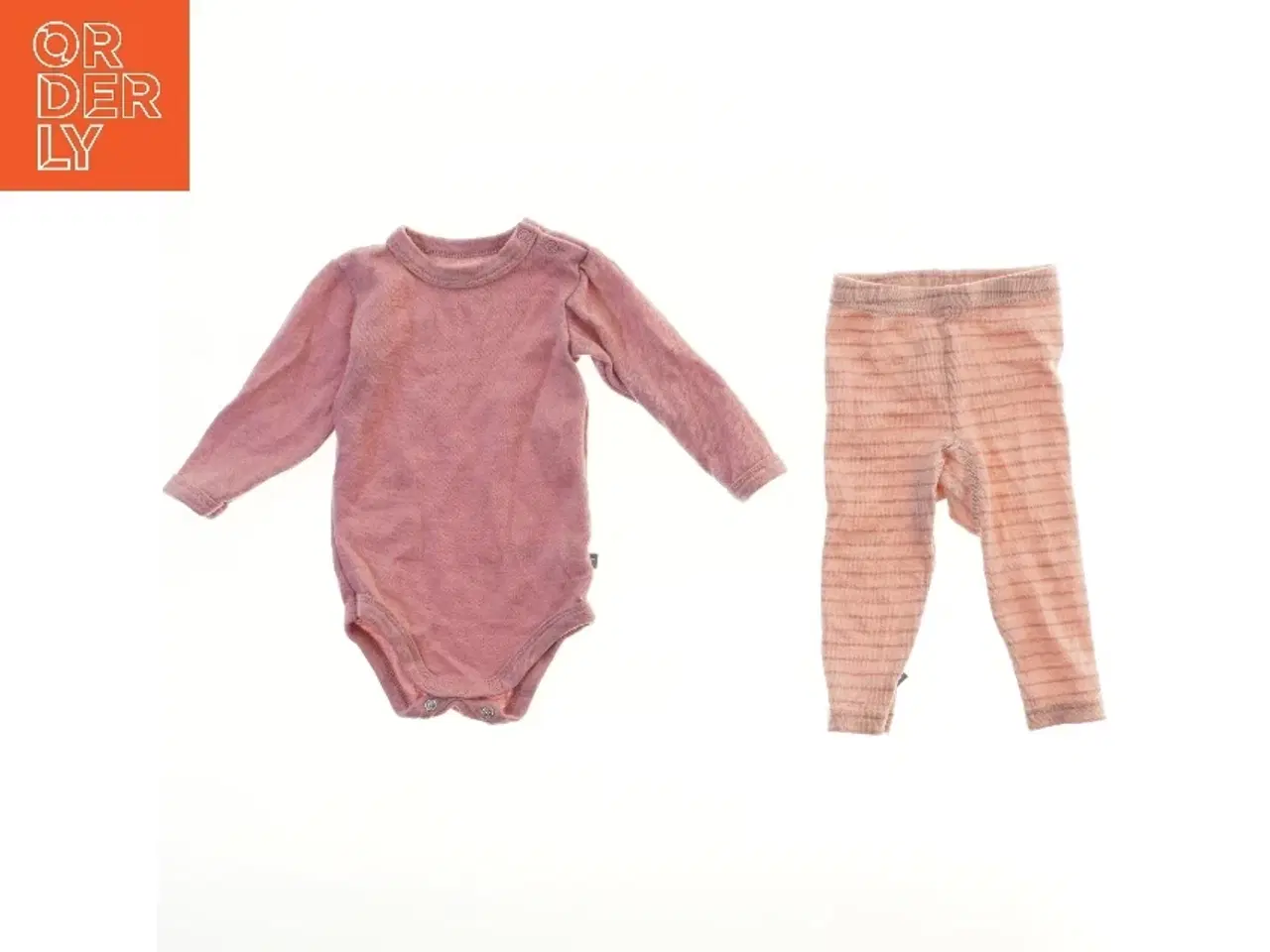 Billede 1 - Sæt med bodystocking og bukser fra Friends (str. 68)