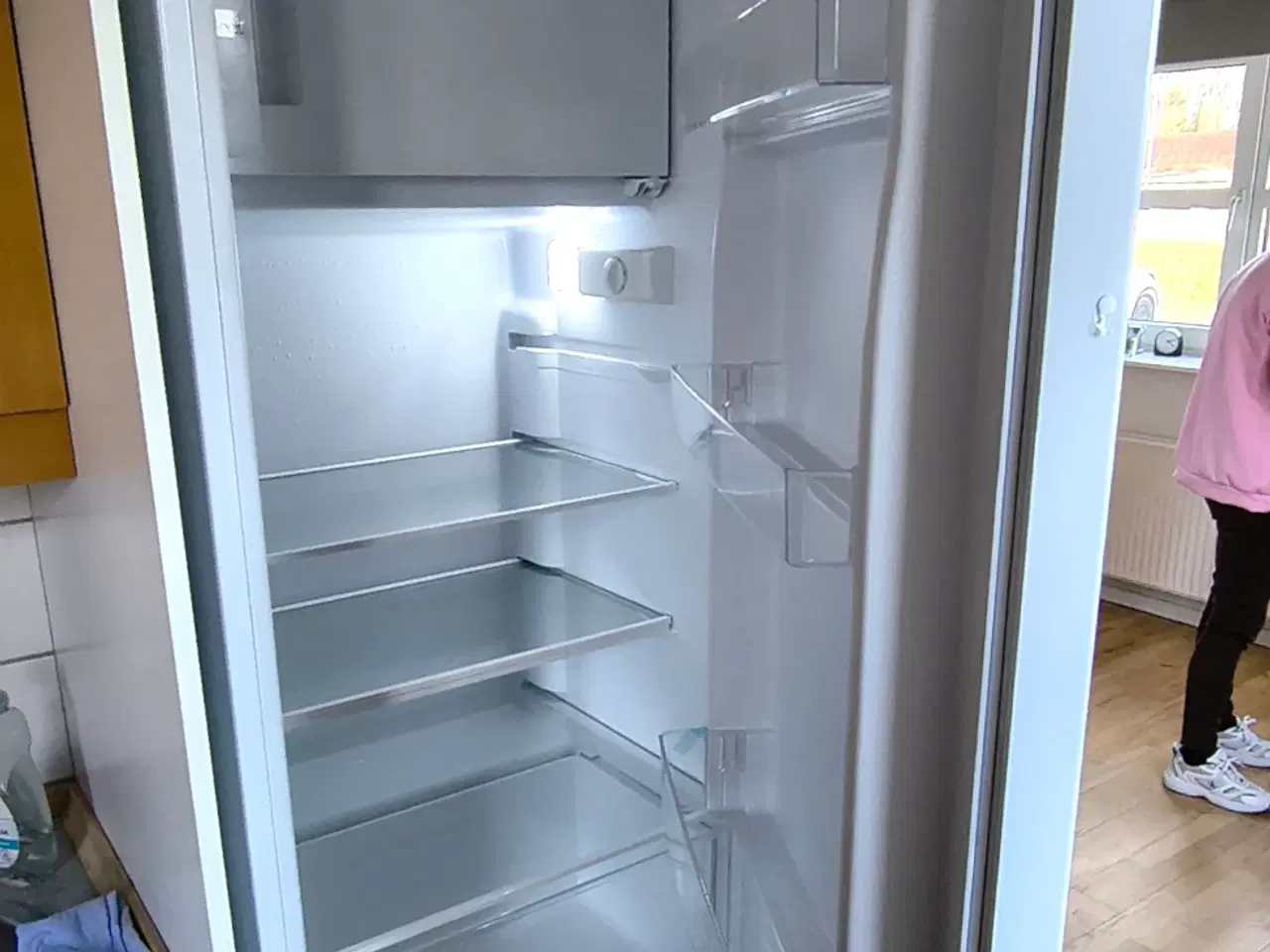Billede 1 - Køleskab: