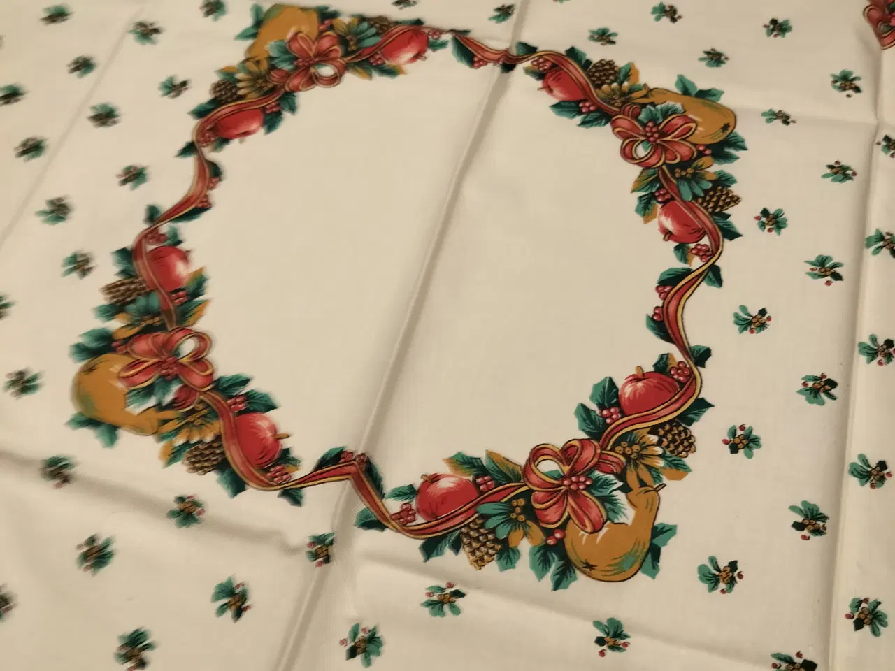 Billede 2 - Gammelt julepynt.  Jule dug samt jule løber