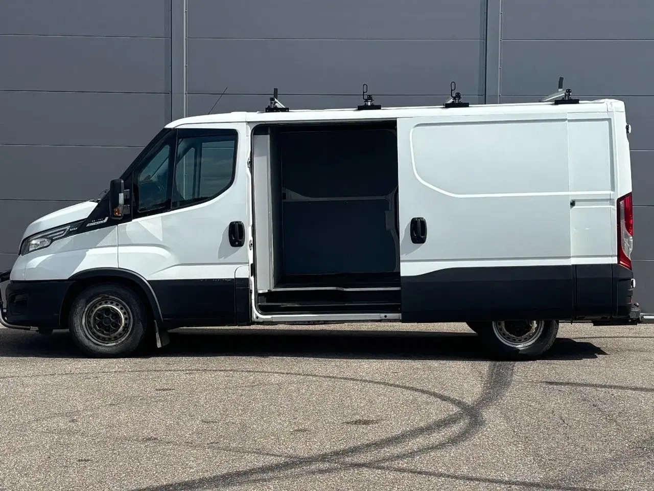 Billede 11 - Iveco Daily 3,0 35S18 9m³ Van AG8
