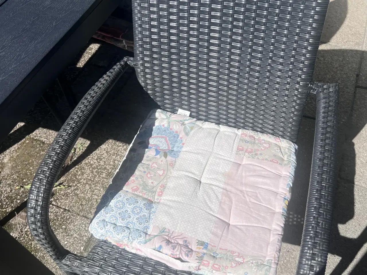 Billede 2 - Jutlandia havebord med 6 stole inkl. hynder