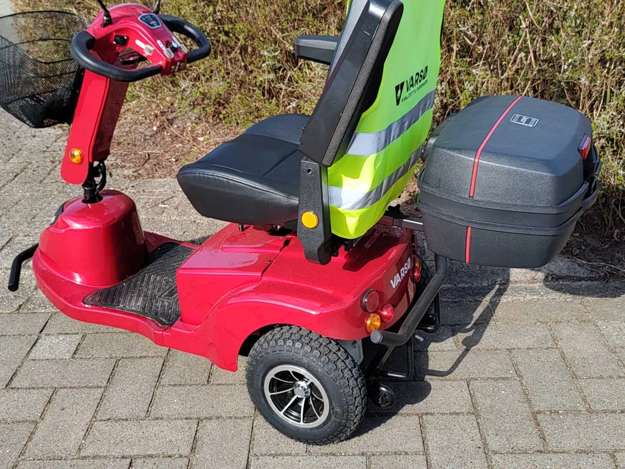 Billede 2 - Varsø V-350 elscooter, 8 mdr. gammel. sælges
