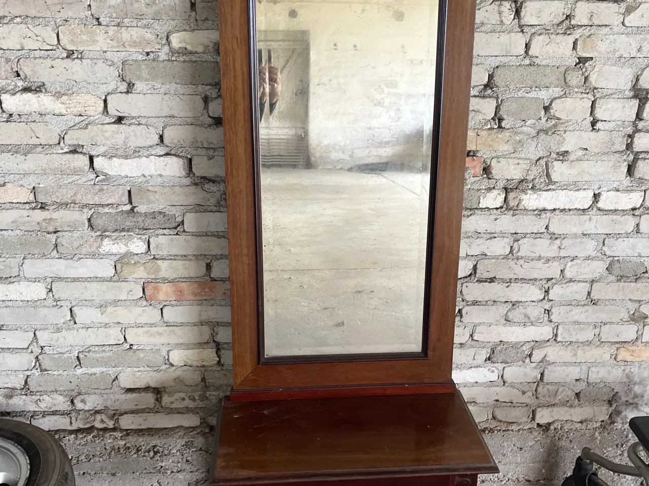 Billede 1 - Lille bord med spejl