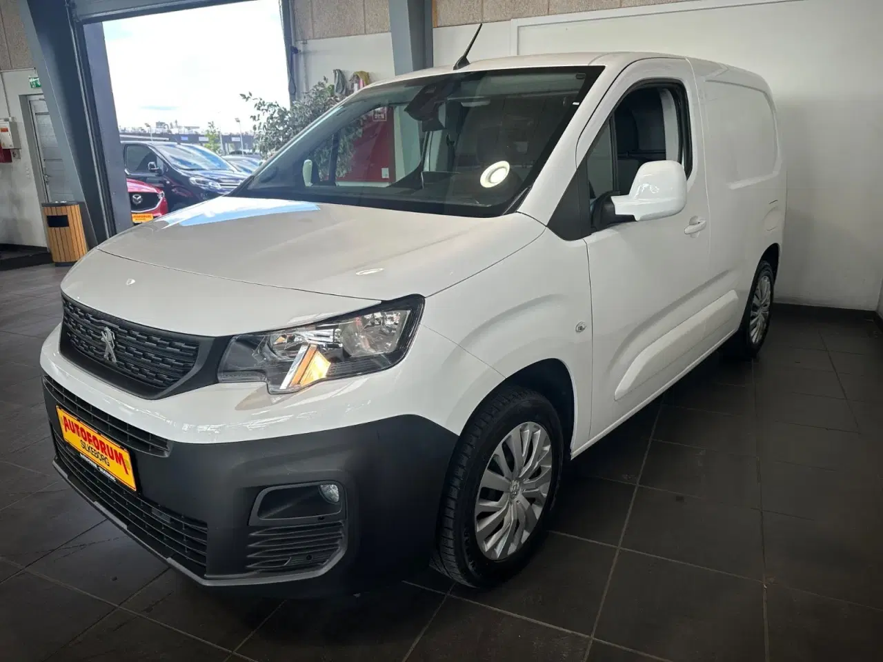 Billede 3 - Peugeot Partner 1,5 BlueHDi 130 L1V1 Ultimate Van