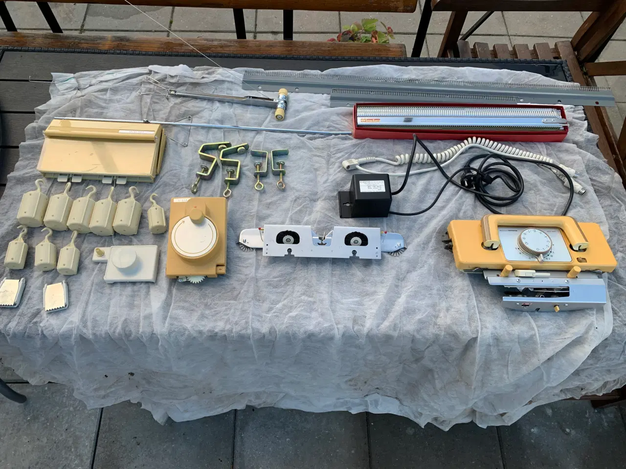 Billede 2 - Strikkemaskine, mærke imperisal Knitmaster 560