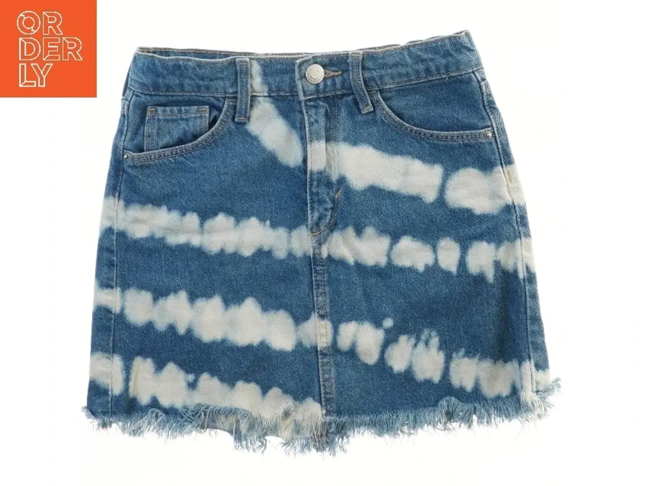 Billede 1 - Denim nederdel med mønster fra H&M (str. 134)