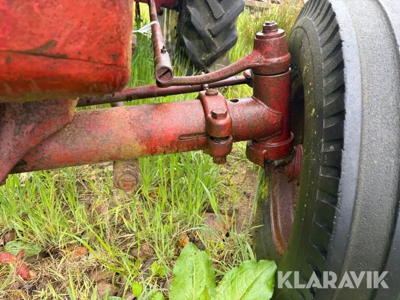 Billede 10 - Traktor McCormick International B-450