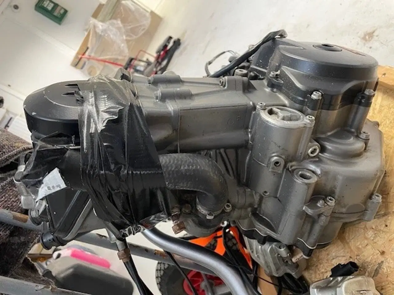 Billede 3 - KTM 690 R Motor 