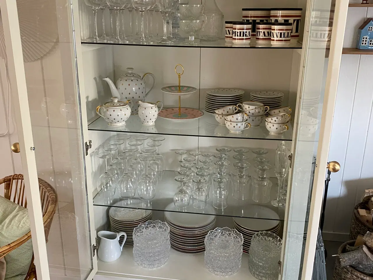 Billede 2 - Vetrineskab / skab