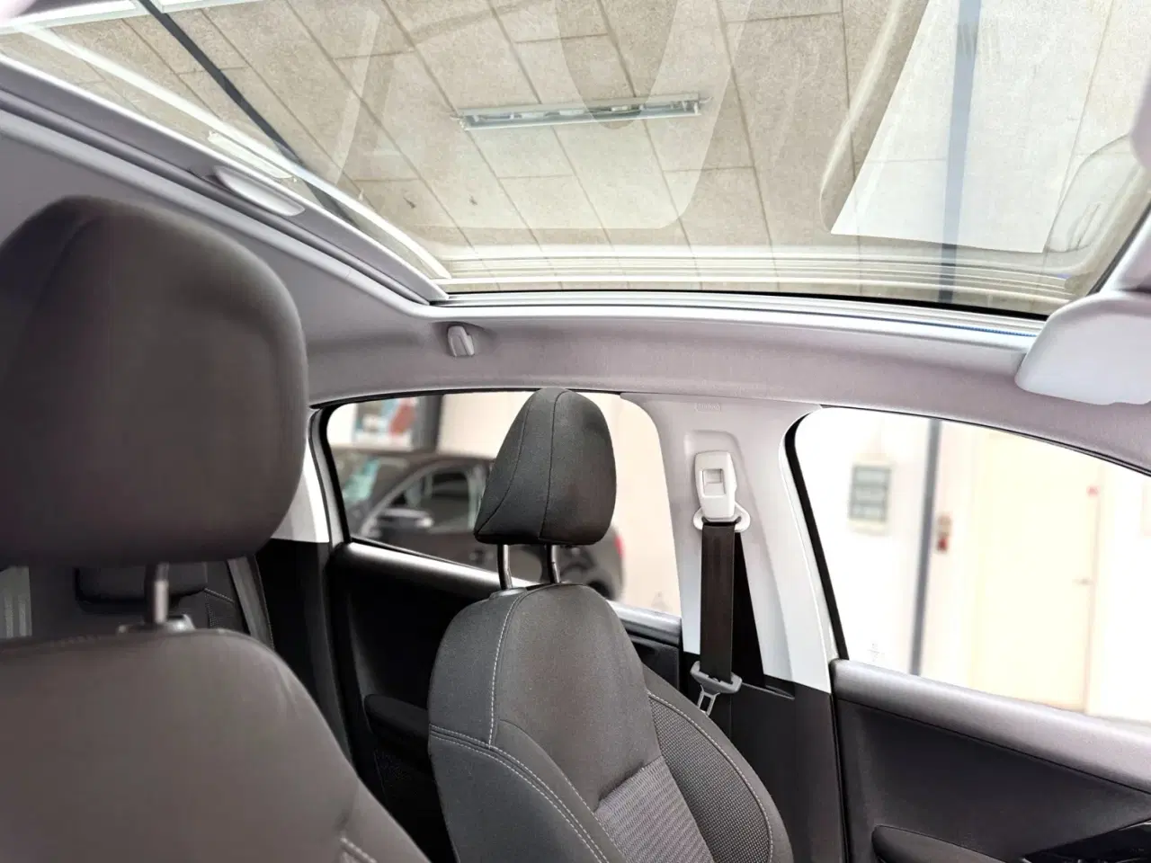 Billede 14 - Peugeot 208 1,5 BlueHDi 100 Prestige Sky