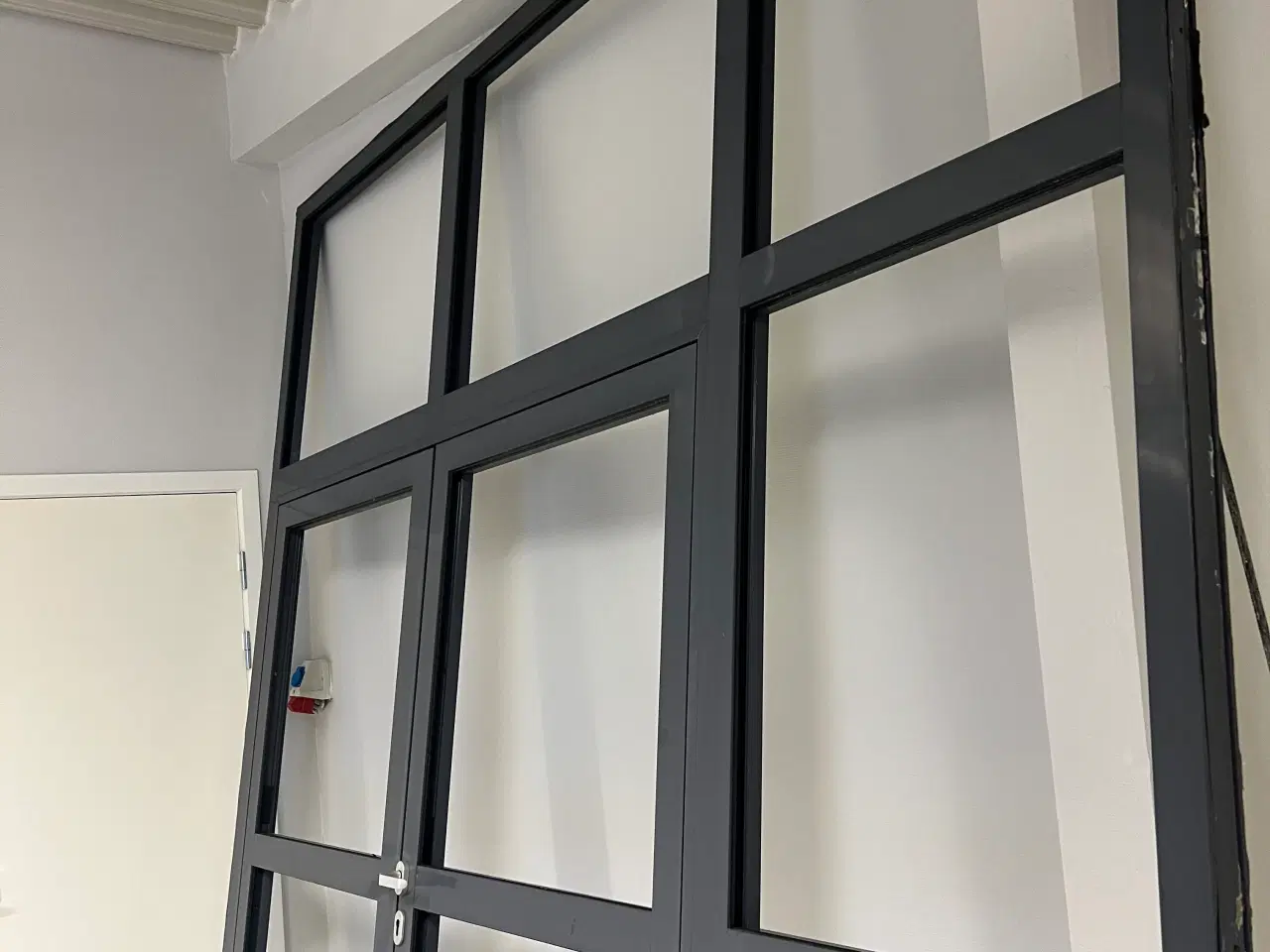 Billede 2 - Glas Facade parti (300cmx300cm) (Skaffor Blå glas)