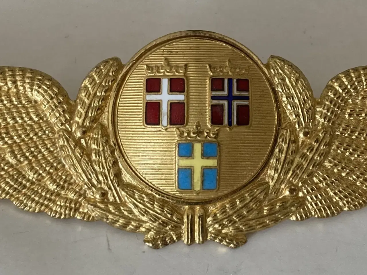 Billede 1 - Kasket emblem Flyselskab SAS Kaptajn (lille model)