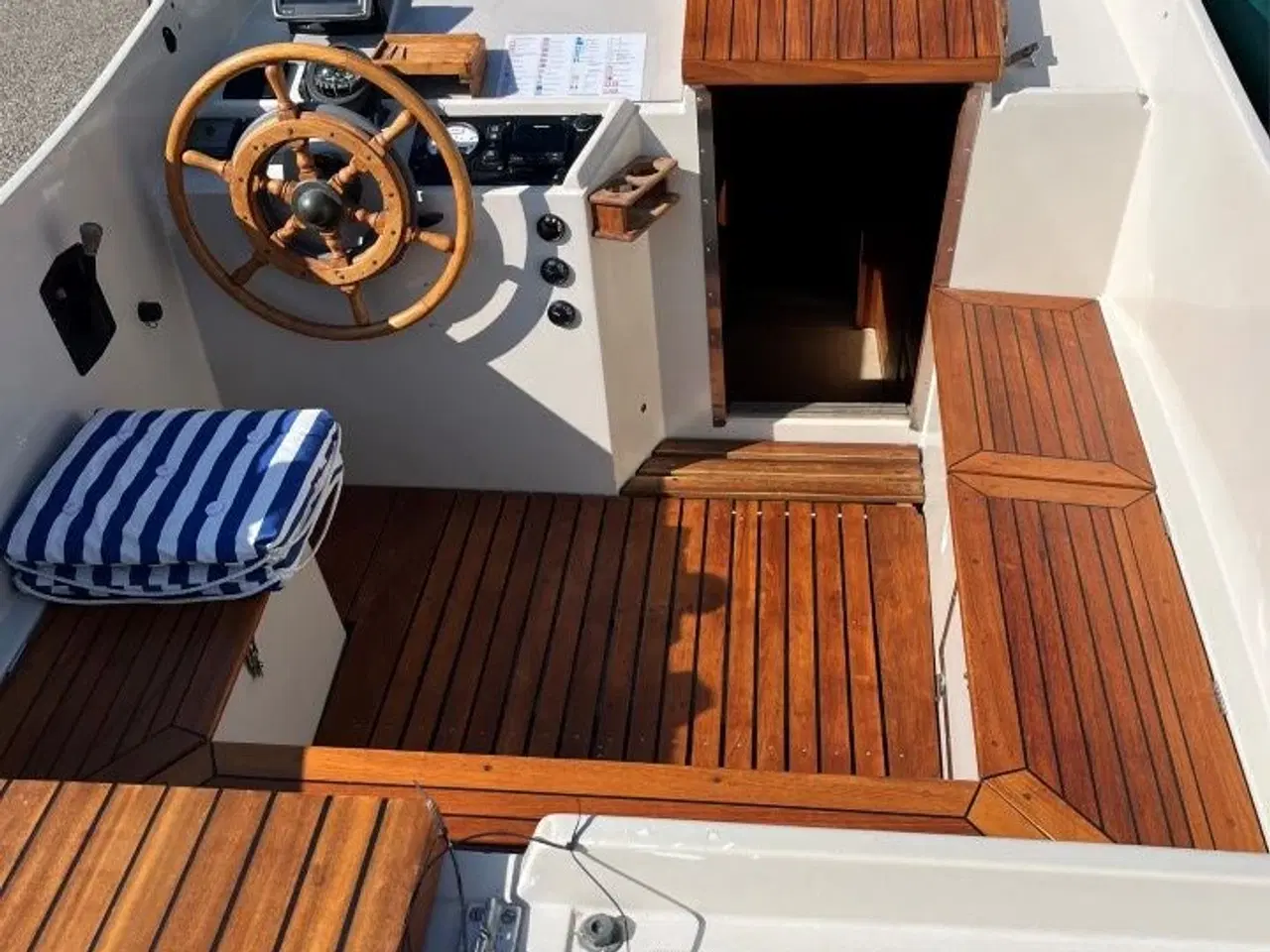 Billede 10 - Motor sejler Compass 31