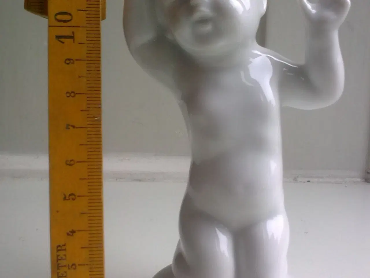 Billede 5 - Uh D' koldt baby og blomst i hvid porcelæn SAMLET