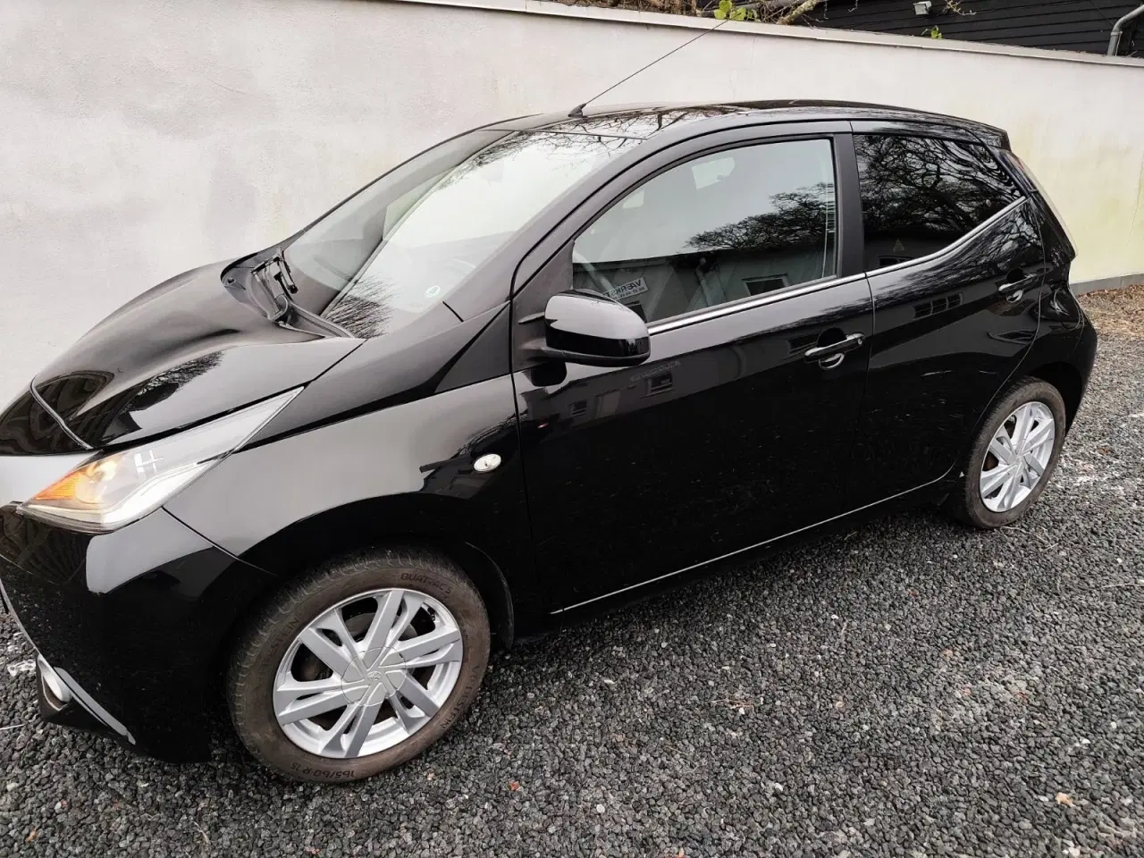 Billede 1 - Toyota Aygo 1,0 VVT-i x-black II