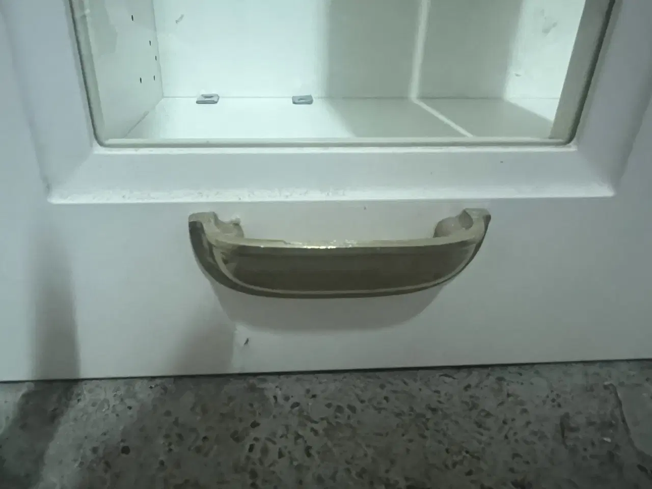 Billede 3 - Daells bolighus vitrine m. Messing håndtag 