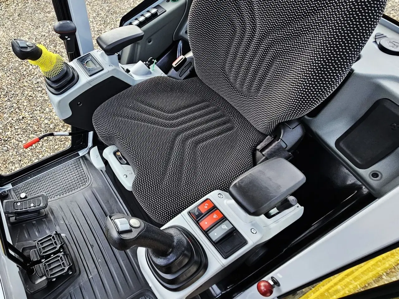 Billede 16 - Wacker Neuson ET 18 / fabriksny - år 2024 / dobbelt udtag og pæn udstyret