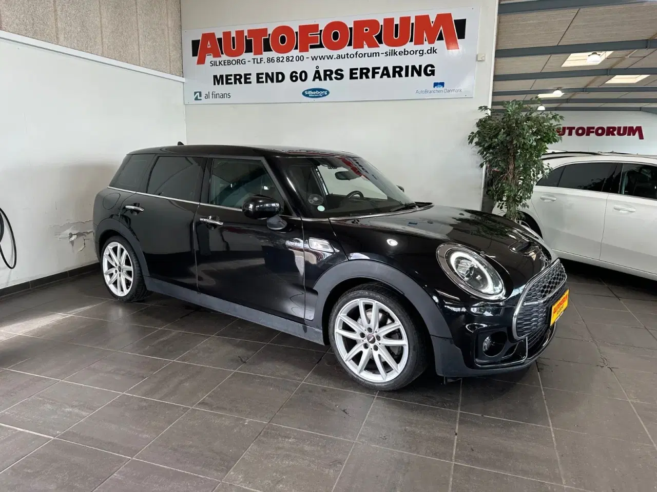 Billede 1 - MINI Clubman Cooper S 2,0 Essential aut. Van