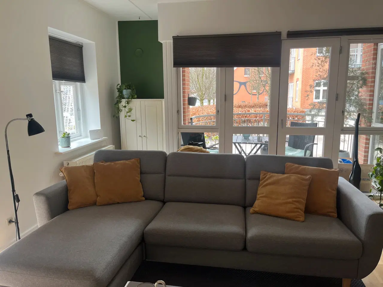 Billede 4 - Flot Chaiselongsofa i grå