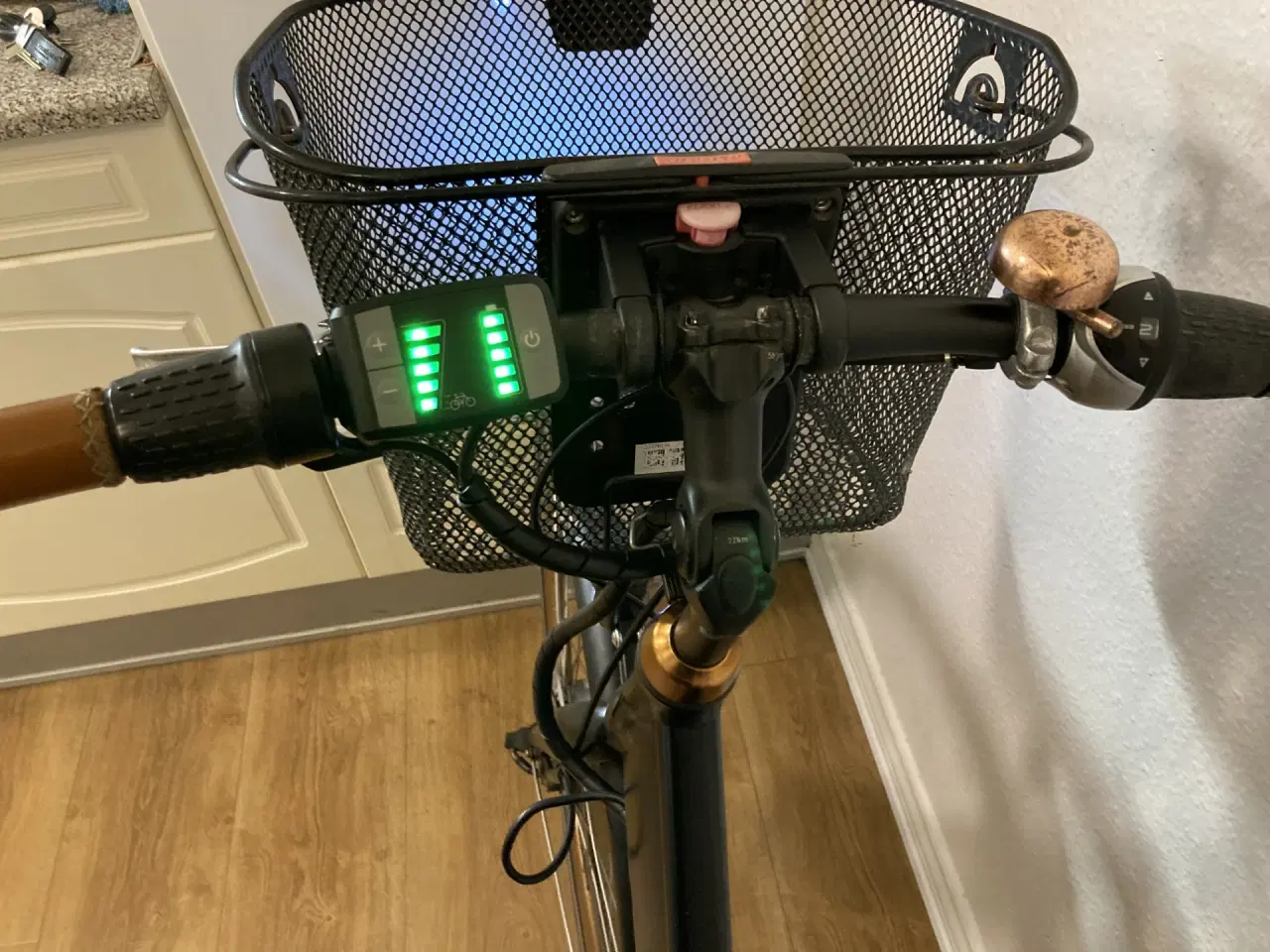 Billede 4 - flot Batavus dame elcykel 28"  7 gear.