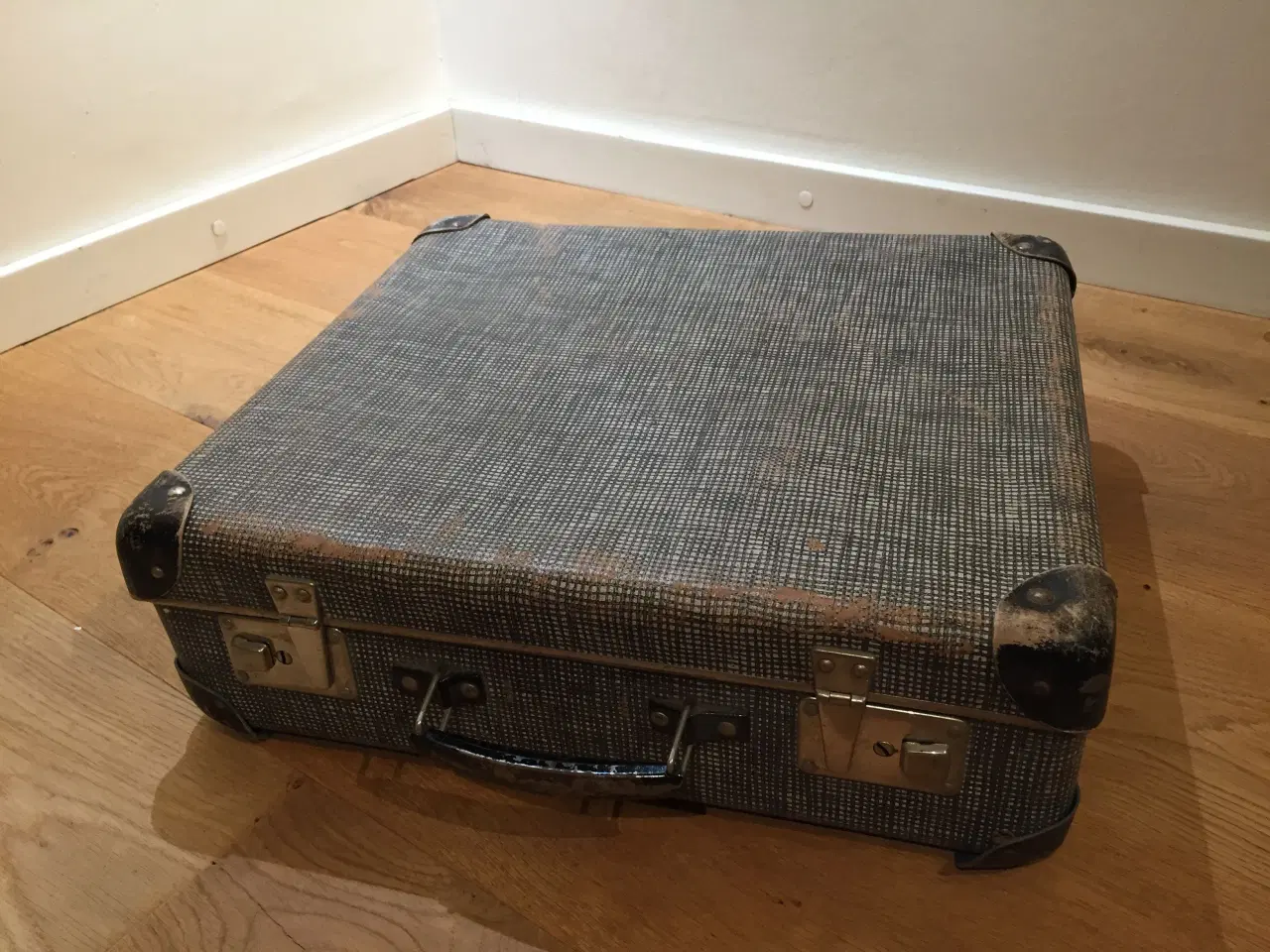 Billede 1 - Gammel antik kuffert