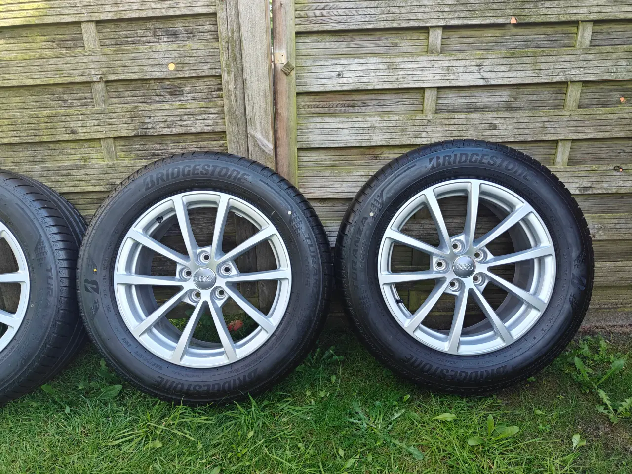 Billede 5 - Audi 17 255/60R17 Bridgestone sommerdæk 2600kr