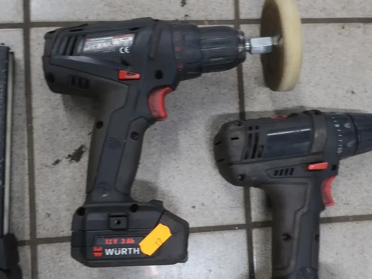 Billede 3 - 2 stk. skruemaskiner samt lampe WURTH