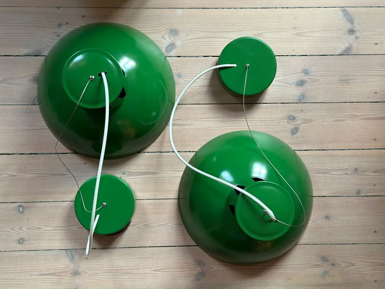 Billede 4 - To mørkegrønne LED retro pendler