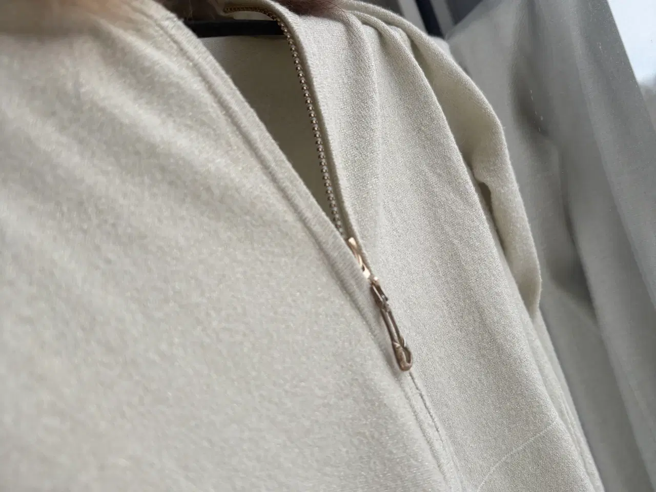 Billede 4 - Buch Copenhagen pels trøjer sælges 