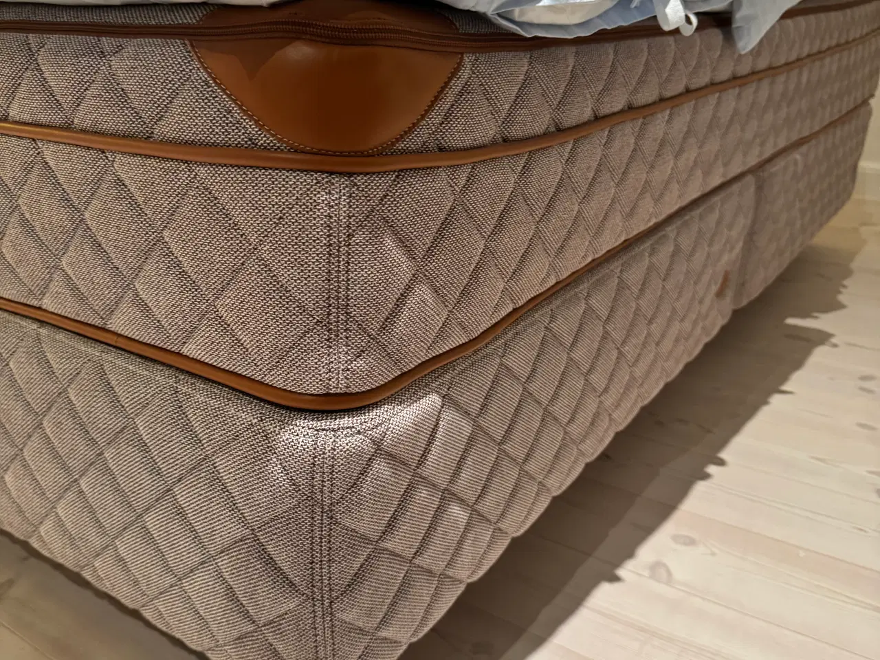 Billede 5 - DUX Continental 6006 seng med PASCAL® system
