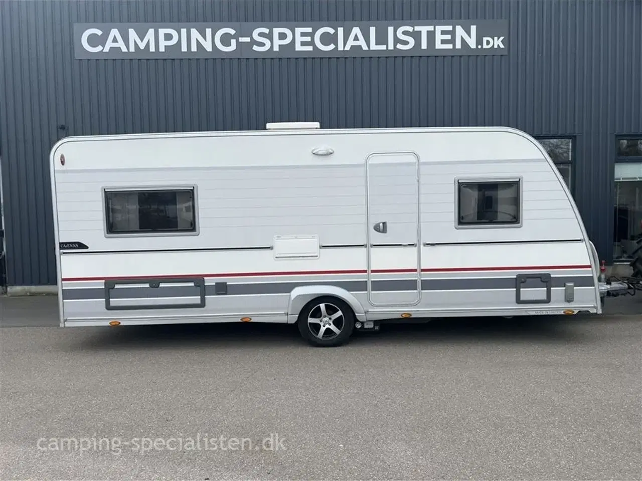 Billede 1 - 2014 - Cabby Caienna 620 F3   2014 Cabby Caienna 620 F3 - se den nu hos Camping-Specialisten i Aarhus.