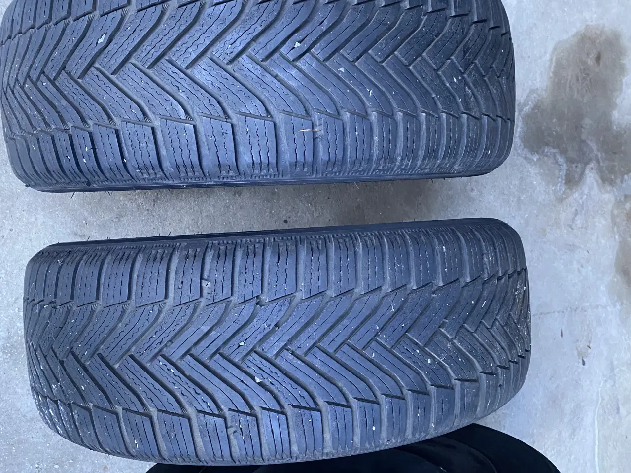 Billede 3 - Vinter dæk på fælg ford cmax 215/55-16
