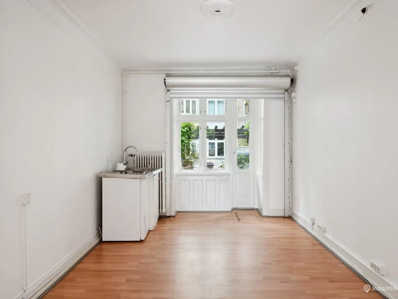 Billede 5 - Særdeles velbeliggende butik/ klinik på 34 m² - Tæt på Metroen