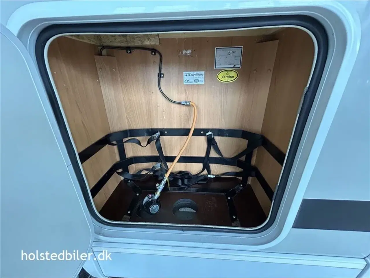 Billede 21 - 2009 - Dethleffs Globebus T001   Velholdt med dobbeltseng.