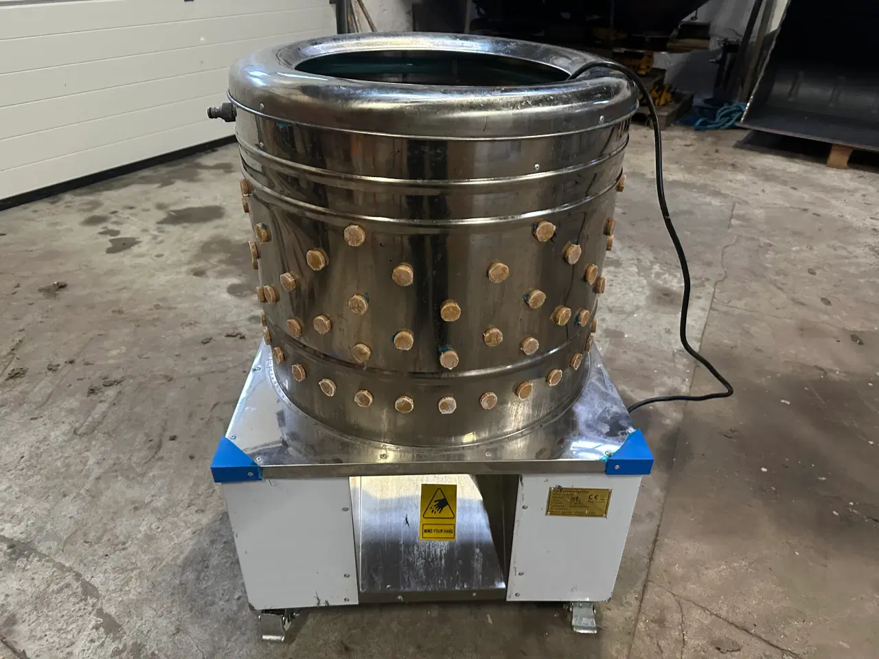 Billede 2 - Fjerkræ plukker ænder, fasaner