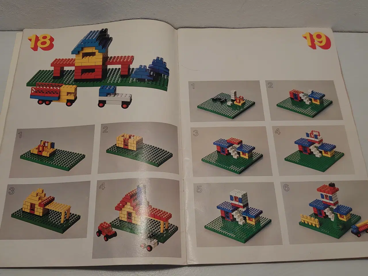 Billede 3 - Lego samlevejledning nr 222 fra 1975.