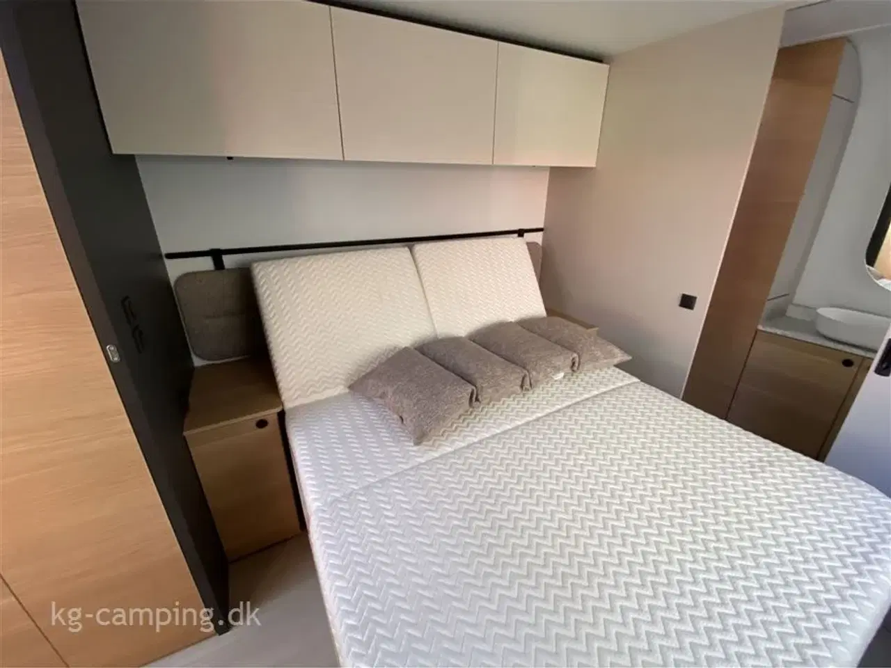 Billede 5 - 2026 - Adria Adora 613 UT   Eneste eksemplar i Danmark, stor udstyrspakke og stor rabat!