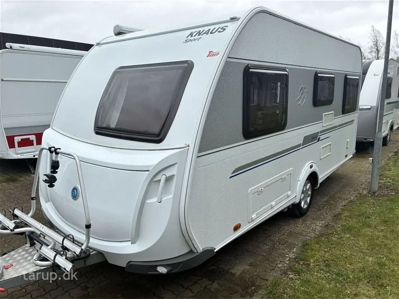 Billede 2 - 2013 - Knaus Sport 450 FU   Fast monteret Thule markise, rundsiddegruppe, mover, Isabella sunshine, stabilisator, aircondition, varmtvand, udvendigt gasudtag og EL.