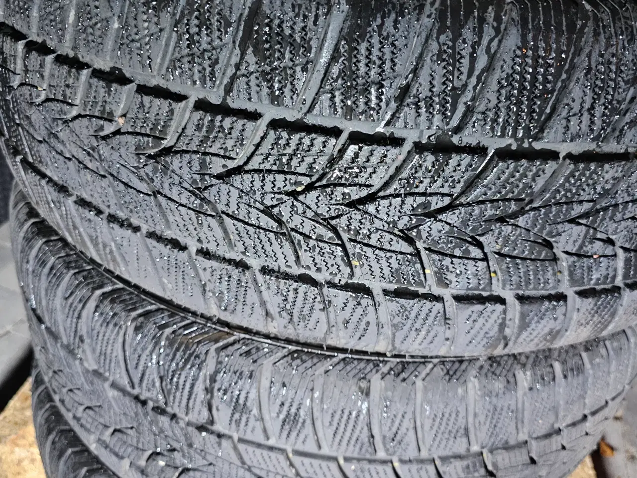 Billede 3 - Rigtig fine vinterdæk