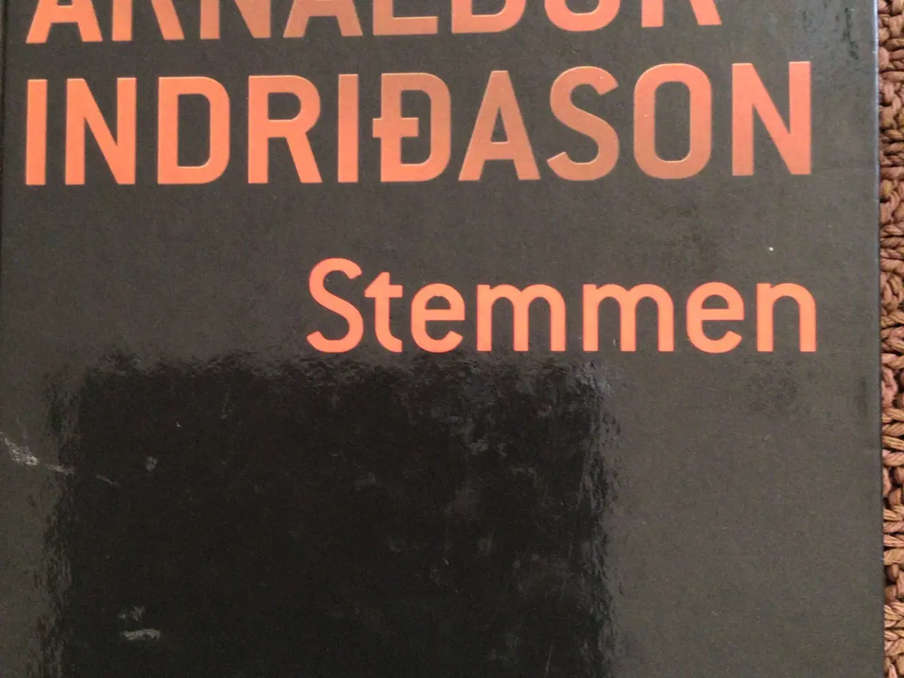 Billede 1 - Arnaldur Indriðason : Stemmen