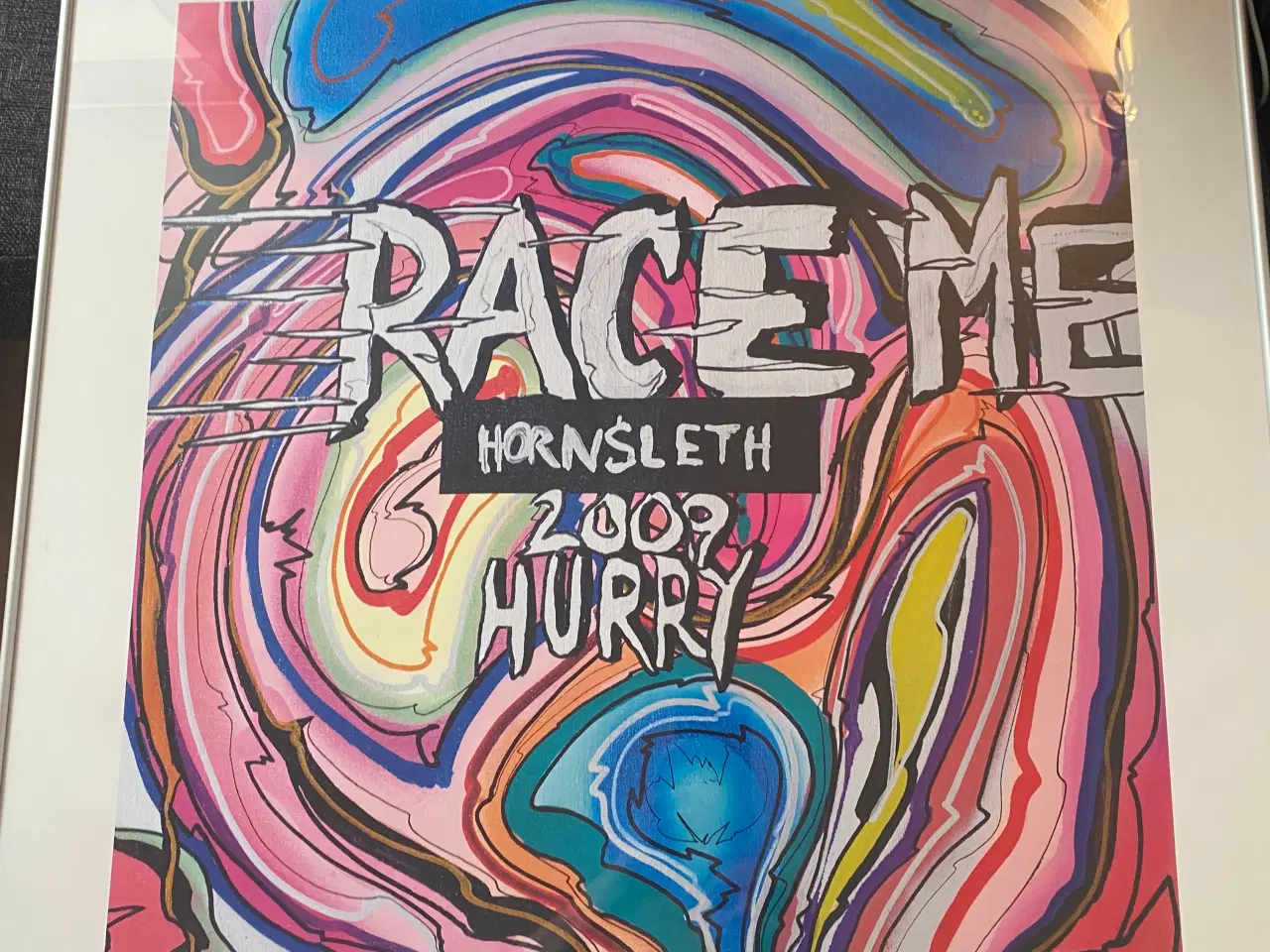 Billede 4 - signeret Hornsleth ‘Race Me’ litografi indrammet