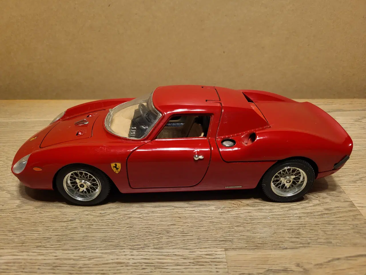 Billede 1 - Modelbil, Ferrari 250 Le 1965, skala 1/18