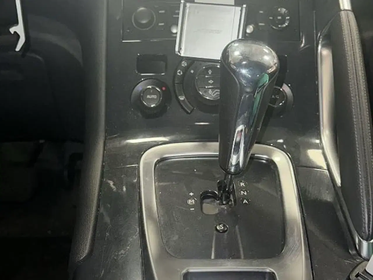 Billede 9 - Peugeot 3008 1,6  HDi med automatgear, KM-tal ved 