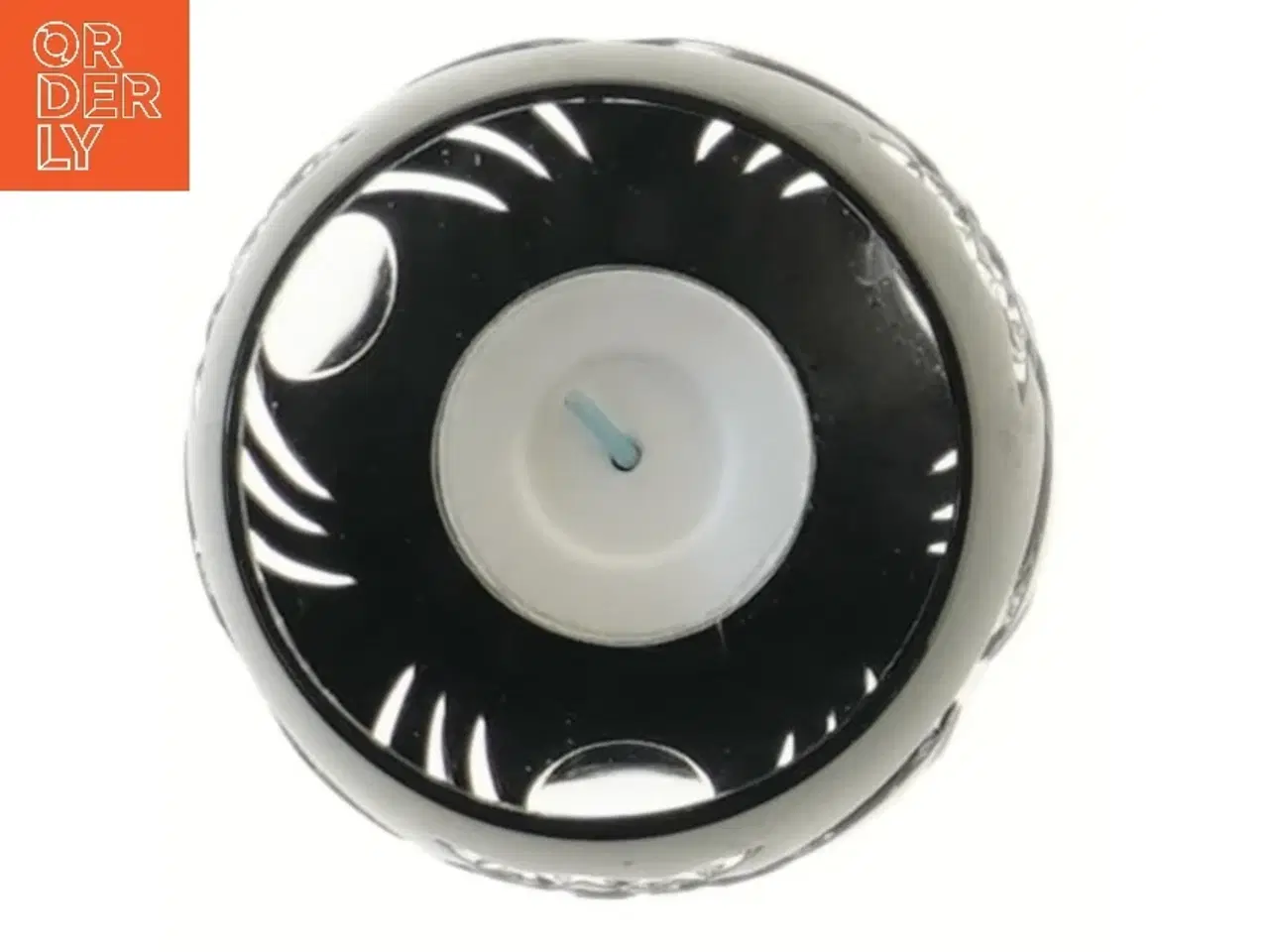 Billede 2 - Lysestage med udskæringer (str. 9 cm)